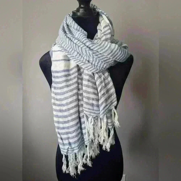White and Blue Striped Shal - Picture 1 of 4